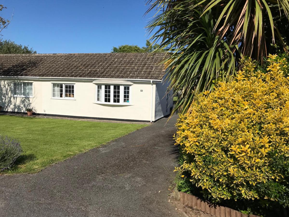 Number 43 The Gower Holiday Village Swansea Bagian luar foto
