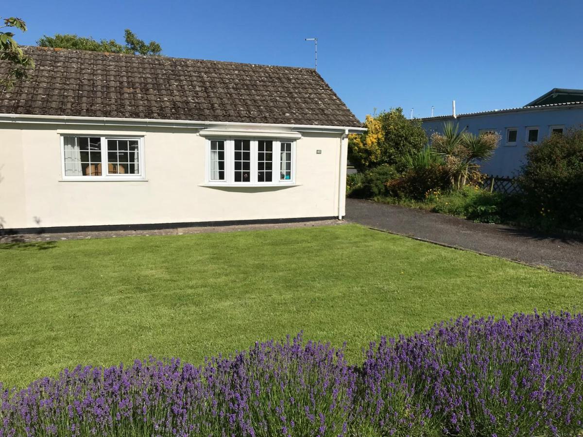 Number 43 The Gower Holiday Village Swansea Bagian luar foto