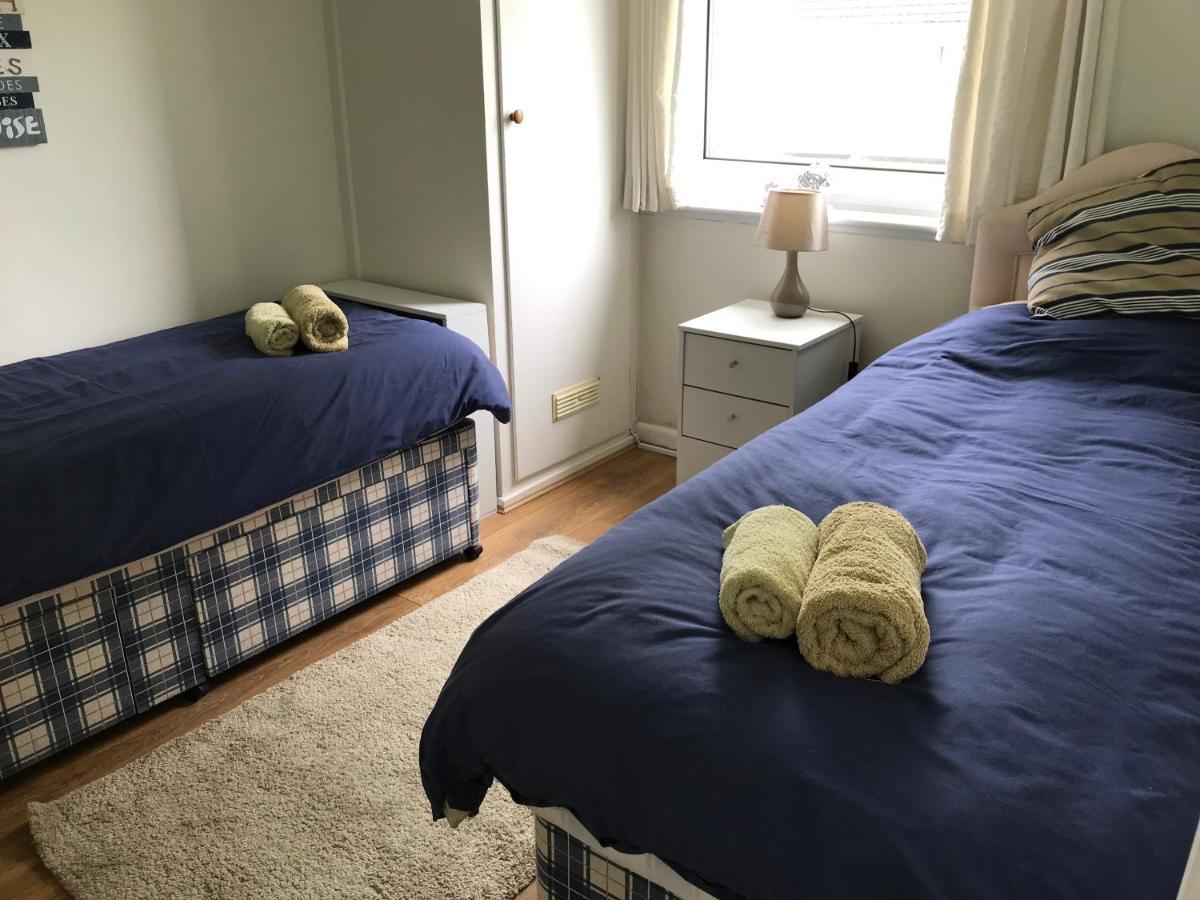 Number 43 The Gower Holiday Village Swansea Bagian luar foto
